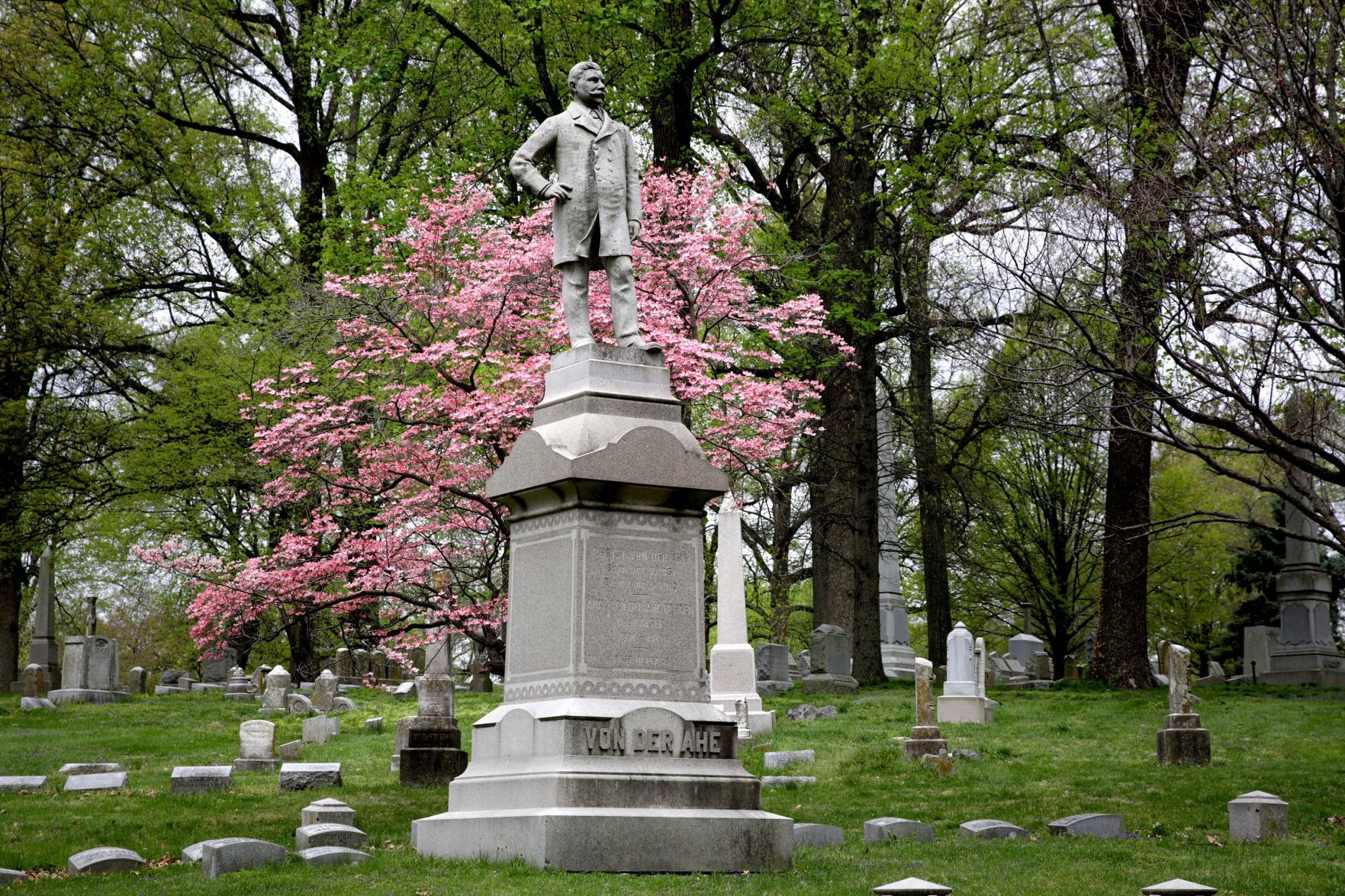 Spring at Bellefontaine Cemetery and Arboretum